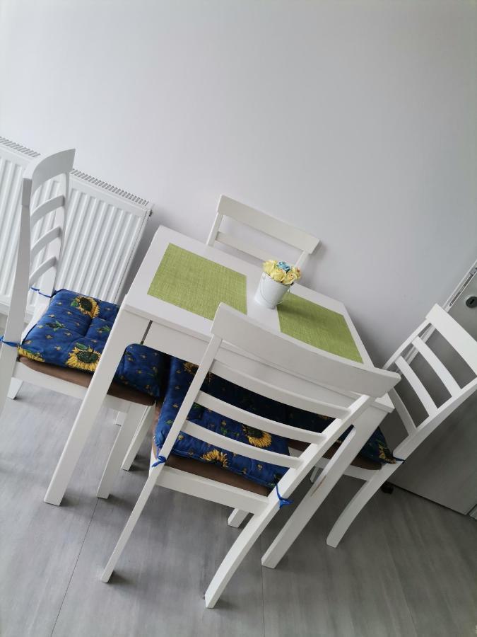 Cazare Apartament Rasnov Apartment Bagian luar foto